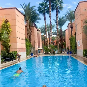 Pensión Kamal Luxe Authentique Avec 3 Piscines Au Coeur De Marrakech (adults Only), Marrakesh